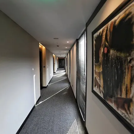 Privilege & 4* Farke e Madhe