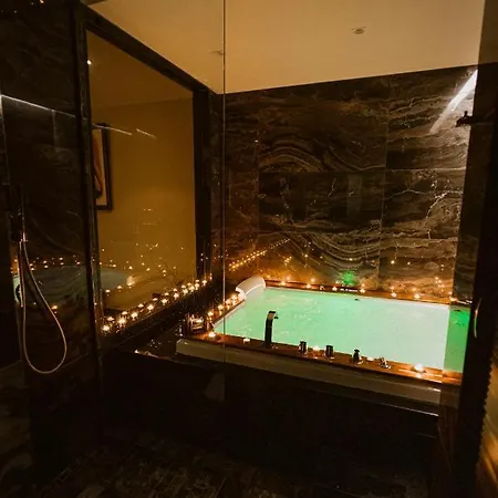 فندق Privilege & 4*