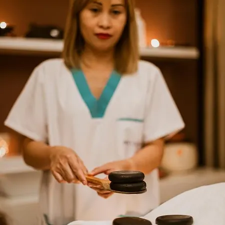 فندق Privilege &