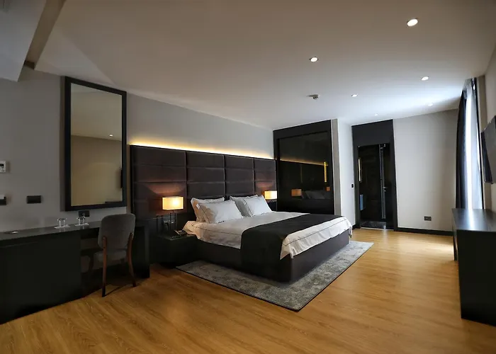 Privilege & Hotell Farke e Madhe