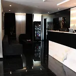Privilege & 4* Farke e Madhe