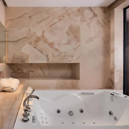 Privilege & Hotel 4*