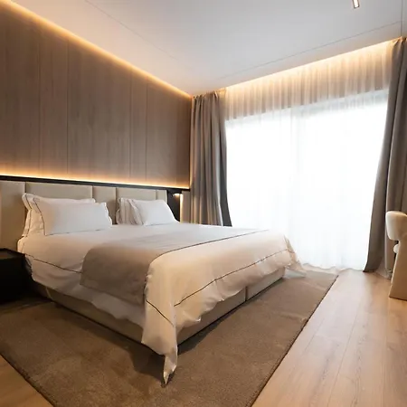 Privilege & 4* Farke e Madhe