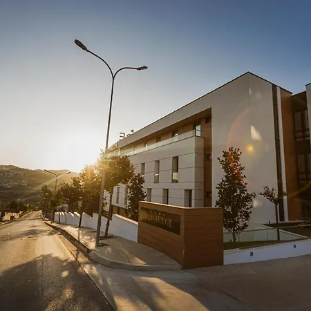 Privilege & 호텔 Farke e Madhe