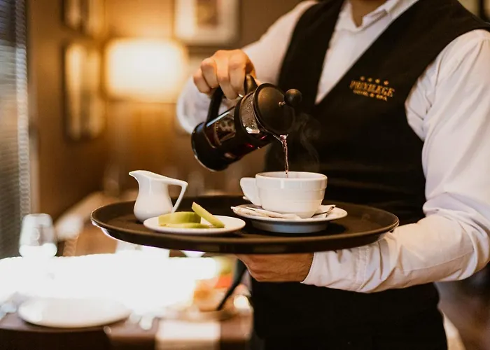 מלון Privilege & Farke e Madhe